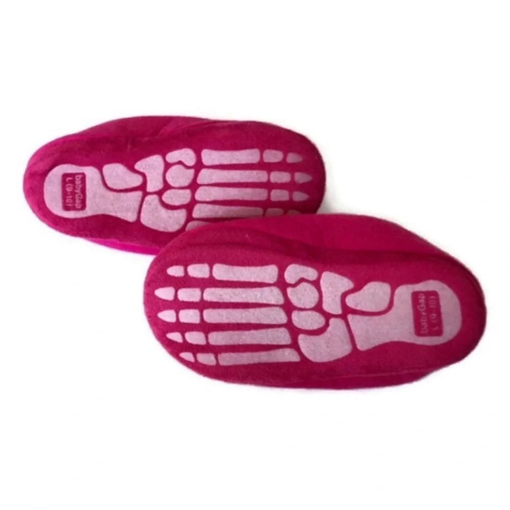 Gap‎ Glow-In-The-Dark Skeleton Slippers